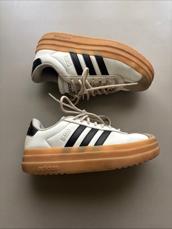 adidas Shoes - Adidas Women's Vl Court Bold Sneaker tennis shoe leather upper Sz 5 platform